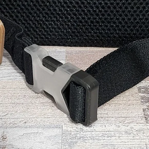 Nike Challenger Waist Fanny Pack Large 1 Liter Running Outdoor Mesh Back Green - Picture 3 of 8